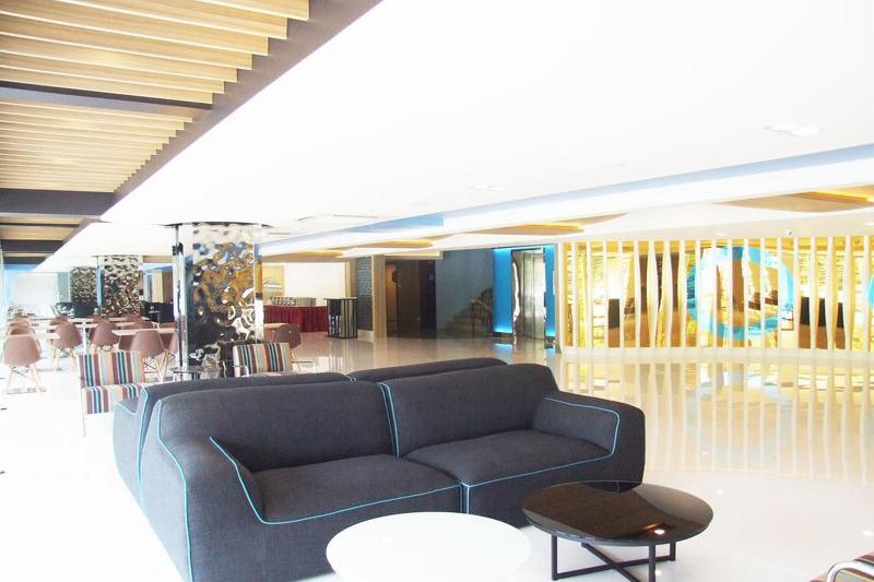 Grand Tower Inn Sathon - Lobi