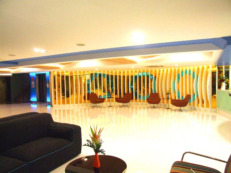 Grand Tower Inn Sathon - Lobi