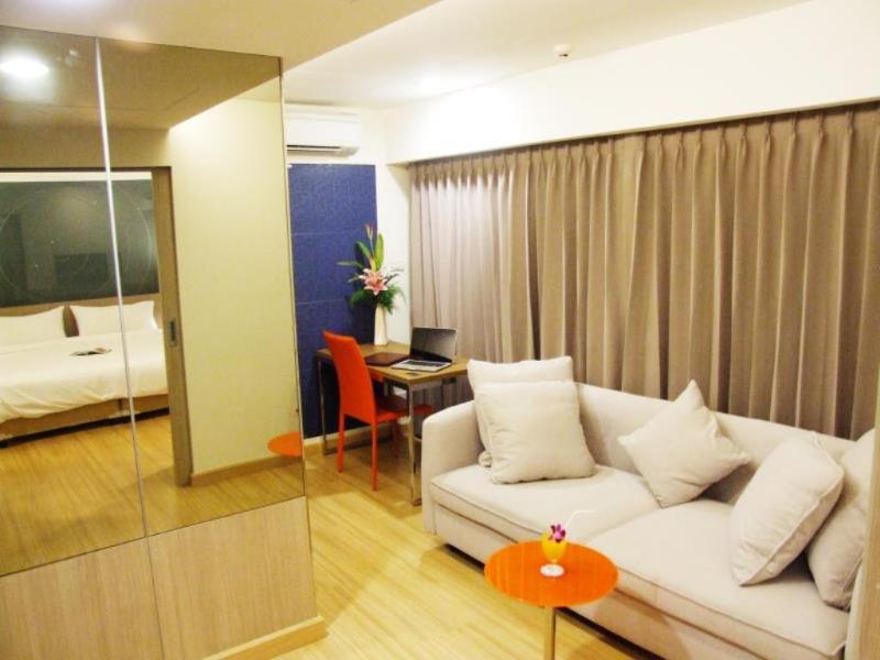 Grand Tower Inn Sathon - Oda