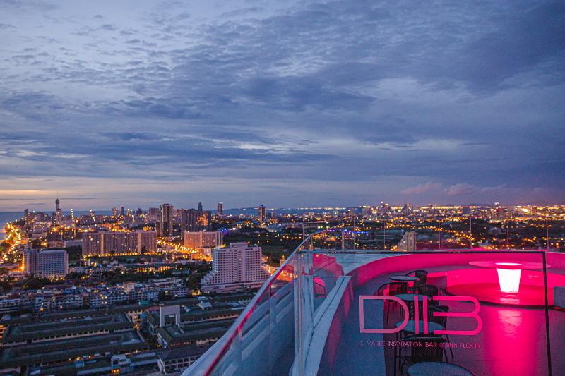 D Varee Jomtien Beach, Pattaya - Bar