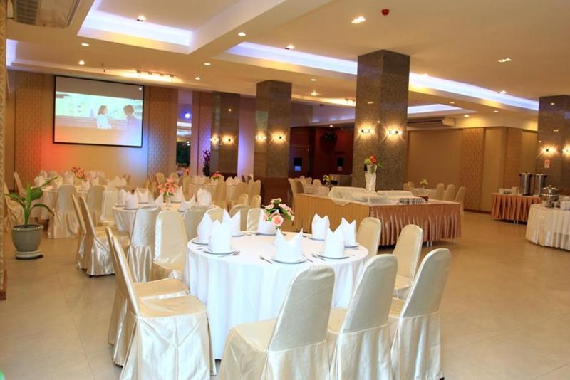 Summit Pavilion Bangkok - Toplantı