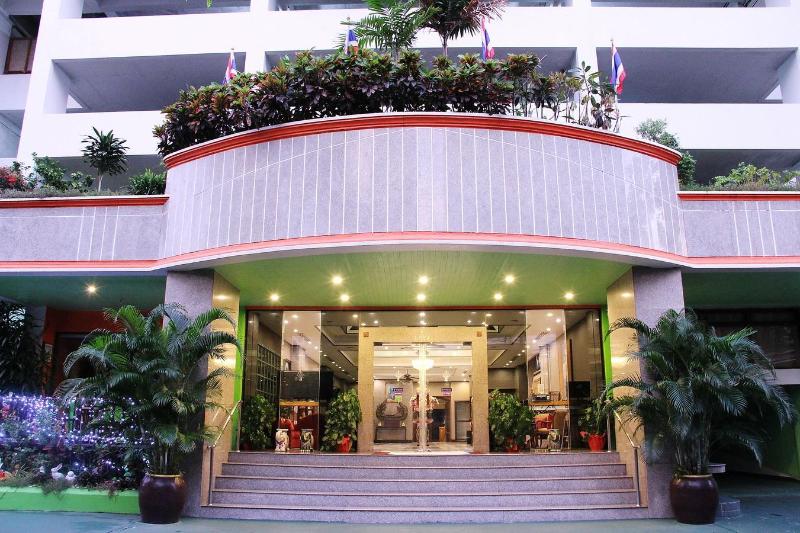 Yellow Ribbon Hills Boutique Suites - Lobi