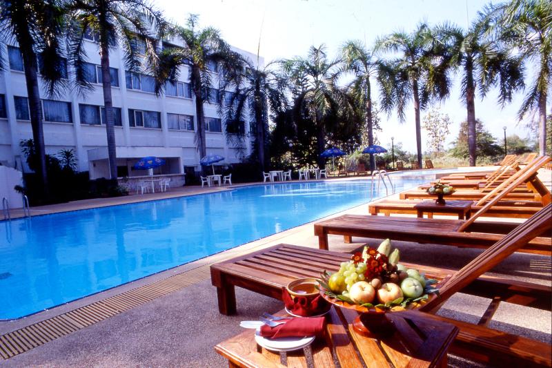 Centara Life Hotel Mae Sot - Havuz