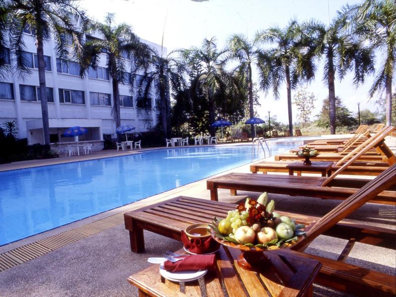 Centara Life Hotel Mae Sot - Havuz