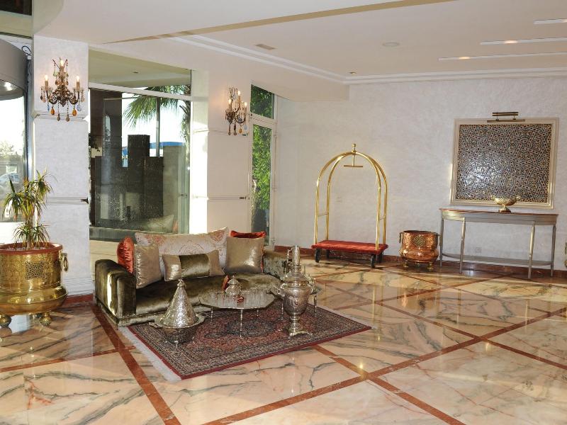 Le Zenith Hotel & Spa - Lobi