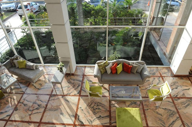 Le Zenith Hotel & Spa - Lobi