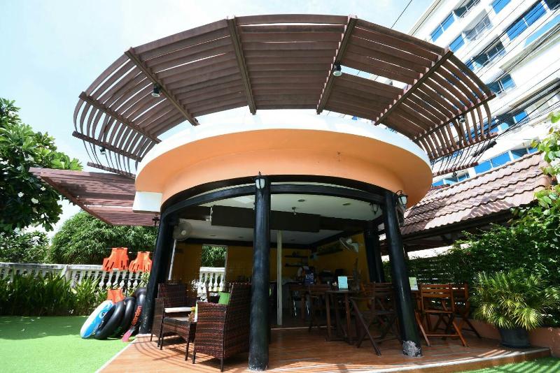 Coco Beach Hotel Jomtien Pattaya - Bar