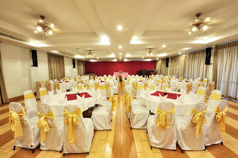 Coco Beach Hotel Jomtien Pattaya - Toplantı