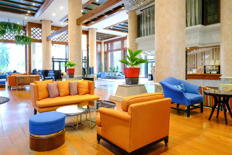 Long Beach Garden Hotel and Pavilions - Lobi