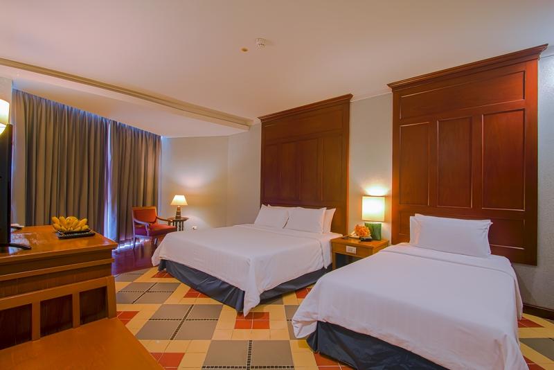 Long Beach Garden Hotel and Pavilions - Oda