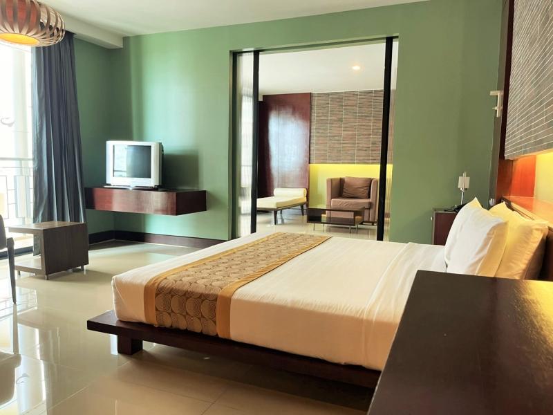 Long Beach Garden Hotel and Pavilions - Oda