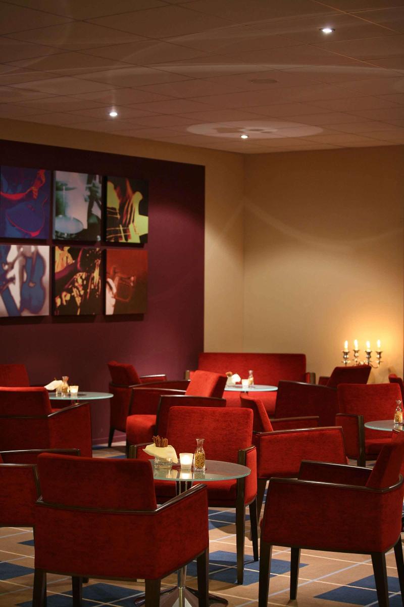 Sunday Resort Hafendorf Rheinsberg Hotel - Bar
