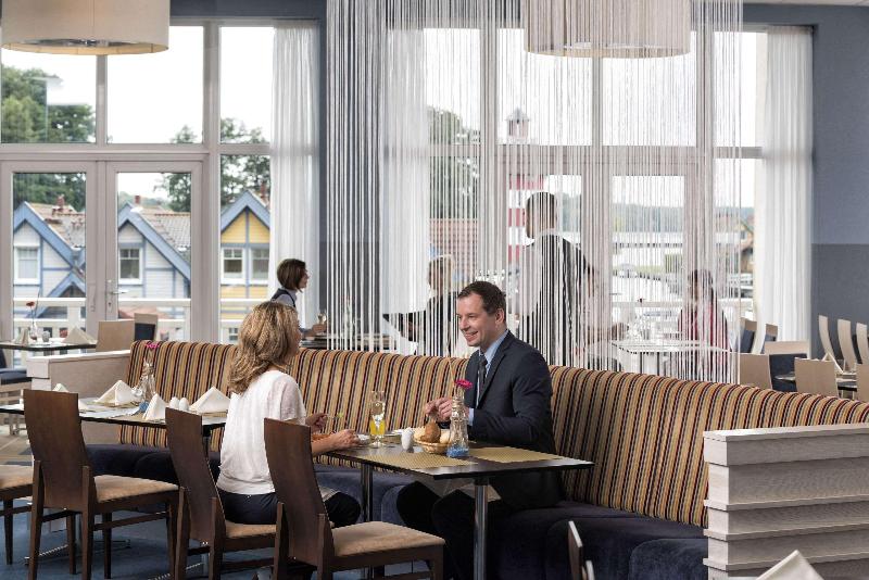 Sunday Resort Hafendorf Rheinsberg Hotel - Restoran