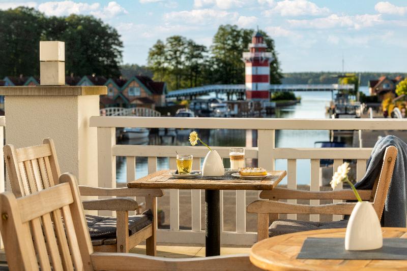 Sunday Resort Hafendorf Rheinsberg Hotel - Teras