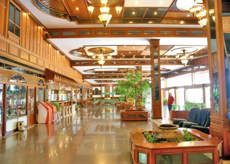 Royal Twins Palace - Lobi