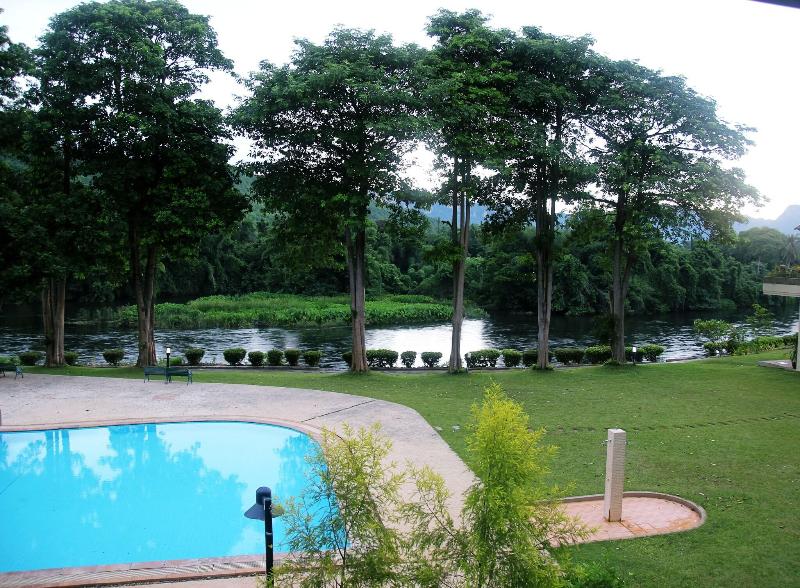 Aek-Pailin River Kwai Hotel - Havuz