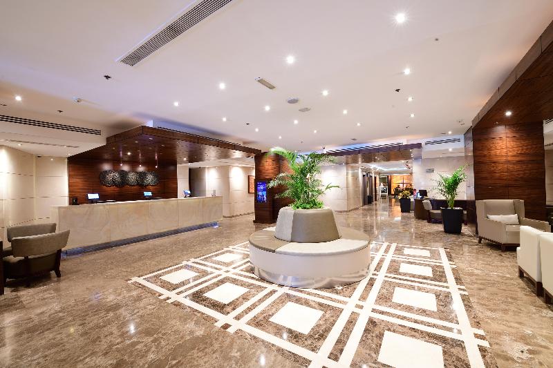 Majestic City Retreat Hotel - Lobi