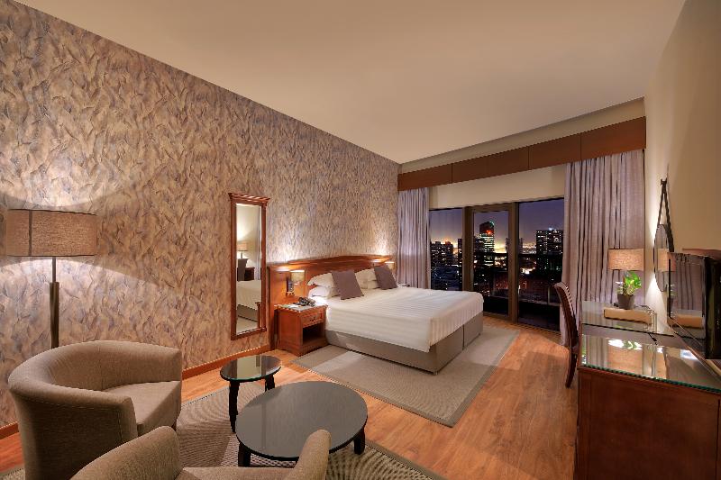 Majestic City Retreat Hotel - Oda