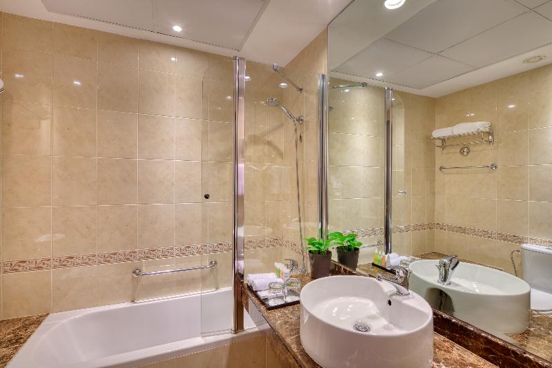 Majestic City Retreat Hotel - Oda