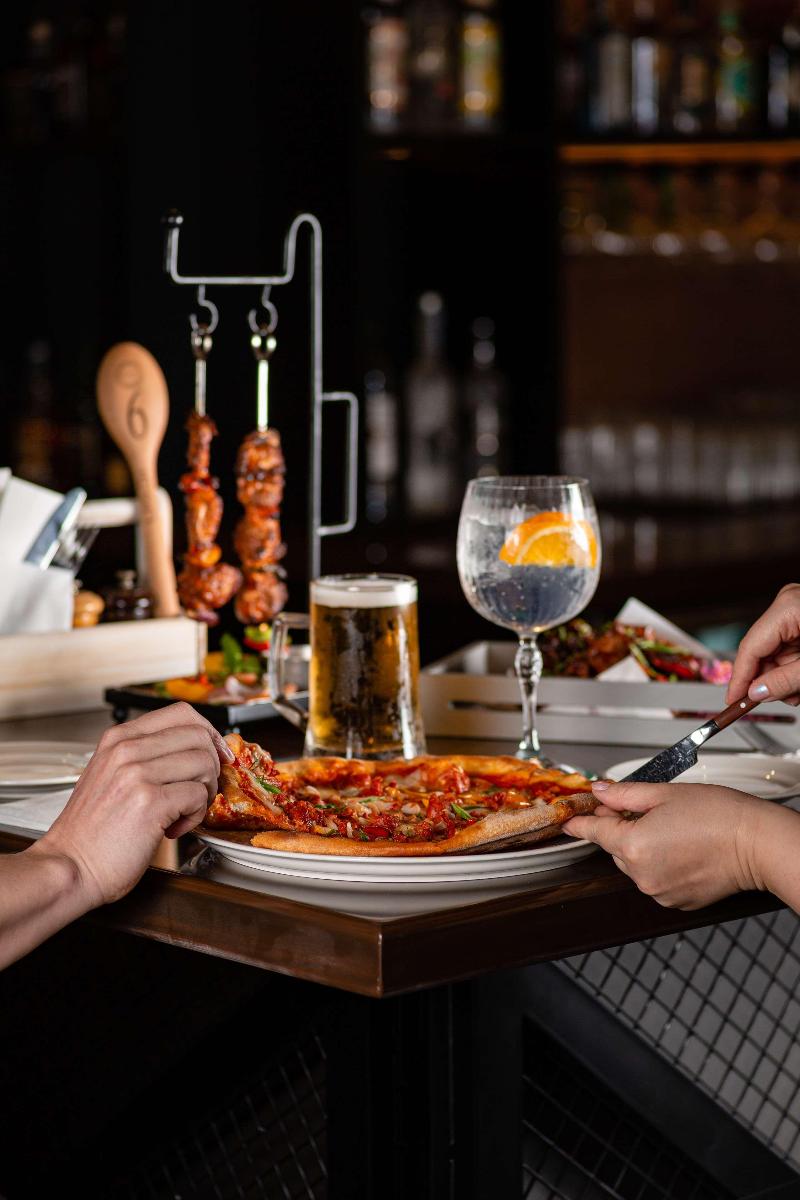 Radisson Blu Hotel, Dubai Media City - Bar