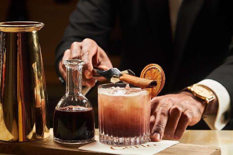 Radisson Blu Hotel, Dubai Media City - Bar