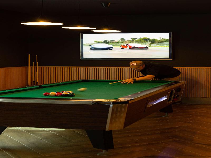 Radisson Blu Hotel, Dubai Media City - Bar