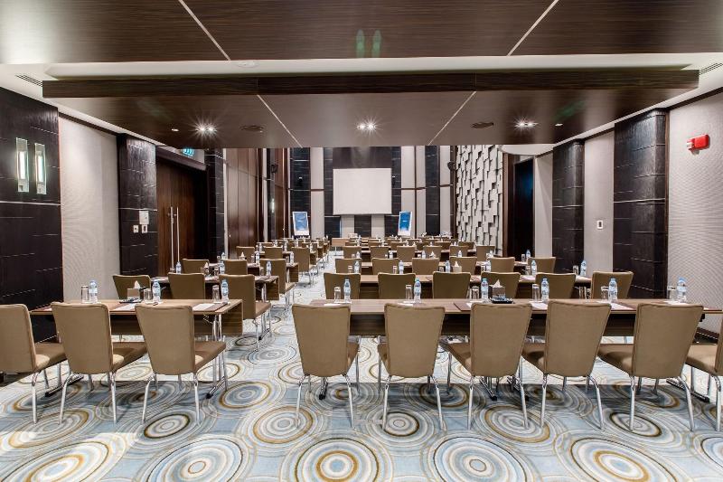Radisson Blu Hotel, Dubai Media City - Toplantı