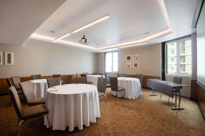 Radisson Blu Hotel, Dubai Media City - Toplantı