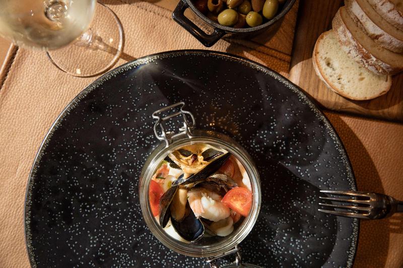 Radisson Blu Hotel, Dubai Media City - Restoran