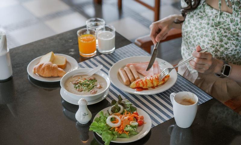 Grand Riverside Hotel Phitsanulok - Restoran