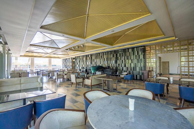 Grand Riverside Hotel Phitsanulok - Restoran