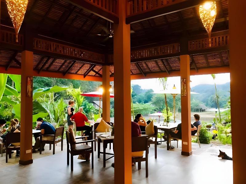 Fern Resort Mae Hong Son - Bar