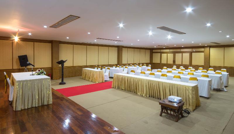 Rajapruek Samui Resort - Toplantı