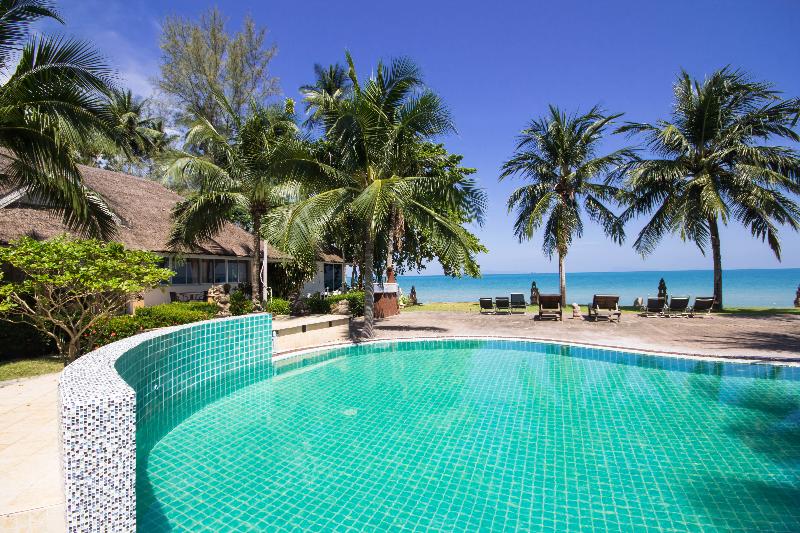 Rajapruek Samui Resort - Havuz