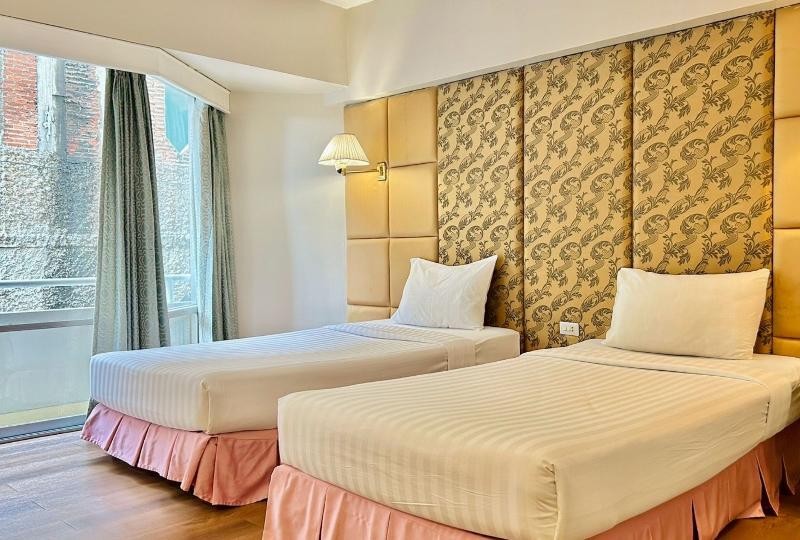 Ayothaya Riverside Hotel - Oda