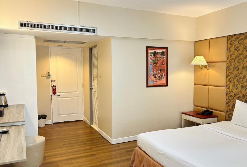 Ayothaya Riverside Hotel - Oda