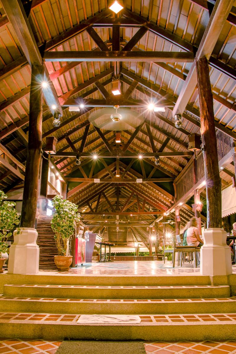 Mida Resort Kanchanaburi - Restoran