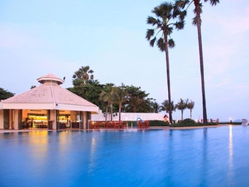Novotel Rayong Rim Pae Resort - Havuz