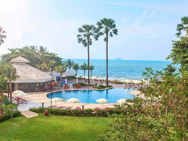 Novotel Rayong Rim Pae Resort - Havuz