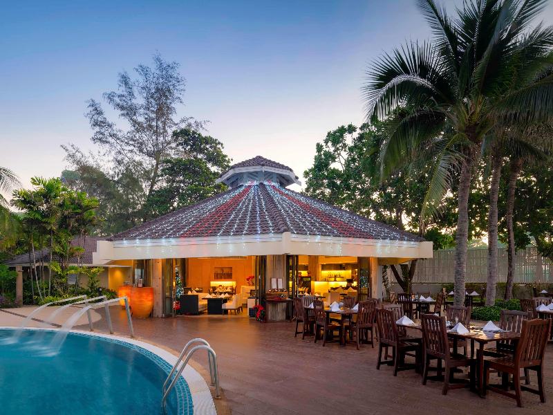 Novotel Rayong Rim Pae Resort - Restoran