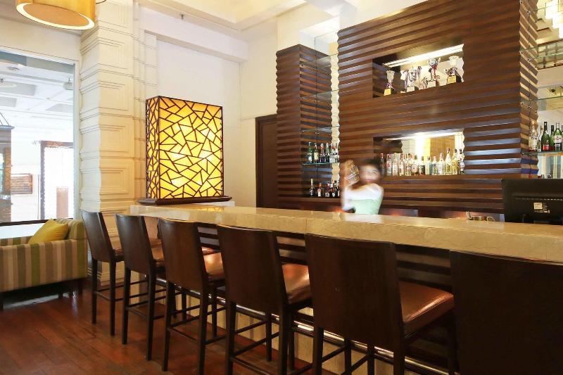 The Imperial Hotel and Convention Centre Korat - Bar