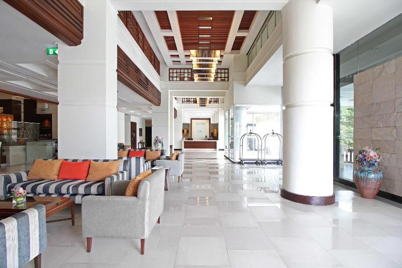 The Imperial Hotel and Convention Centre Korat - Lobi
