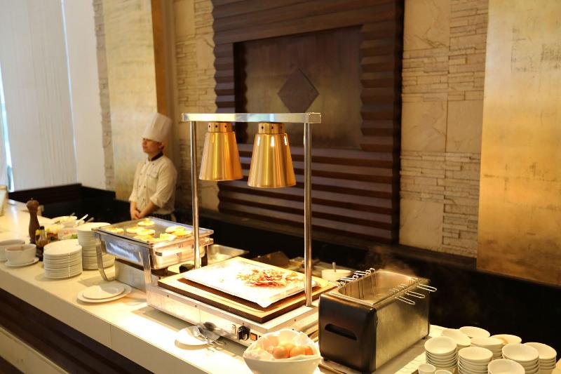 The Imperial Hotel and Convention Centre Korat - Restoran