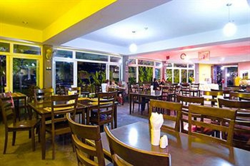 Bacchus Home Resort - Restoran