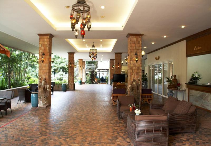 Sailom Hotel - Lobi