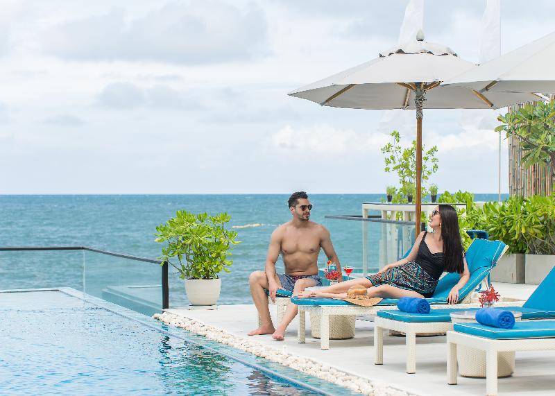 The Rock Hua Hin Beach Resort & Spa - Havuz