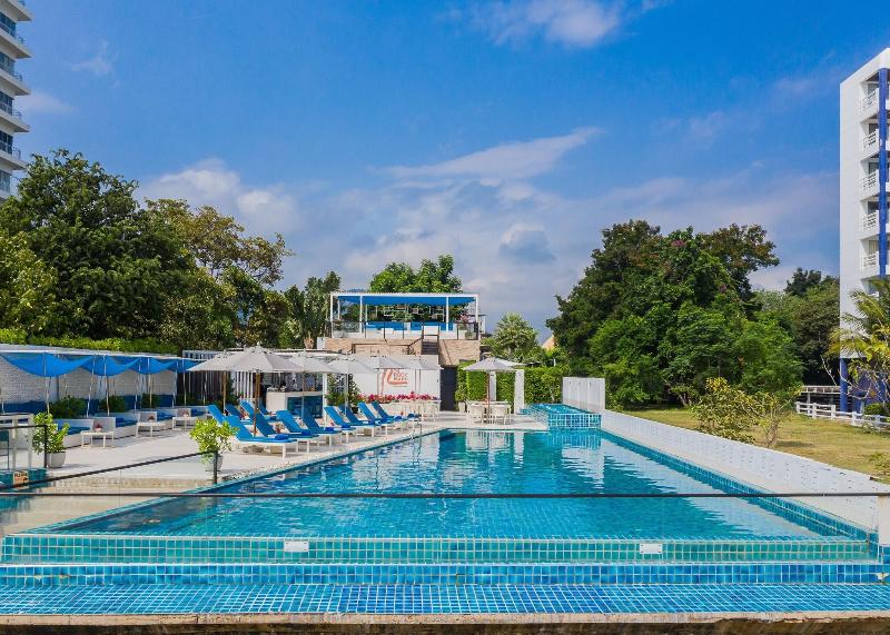 The Rock Hua Hin Beach Resort & Spa - Havuz