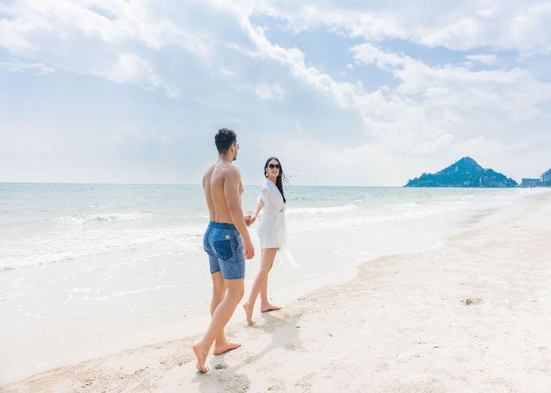 The Rock Hua Hin Beach Resort & Spa - Plaj
