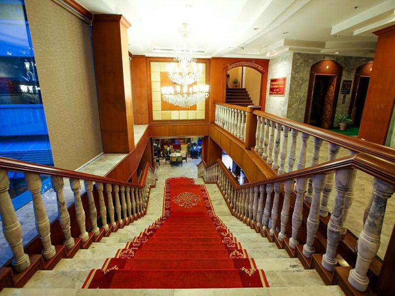 Kosa Hotel & Shopping Mall - Lobi