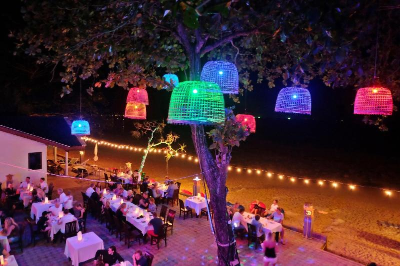 Andaman Lanta Resort - Restoran